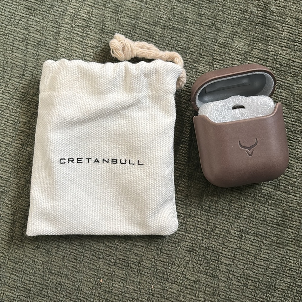NIB Leather AirPods Case (2nd Gen) Brown